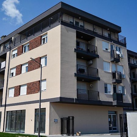 Crown Apartment 3 Subotica Dış mekan fotoğraf