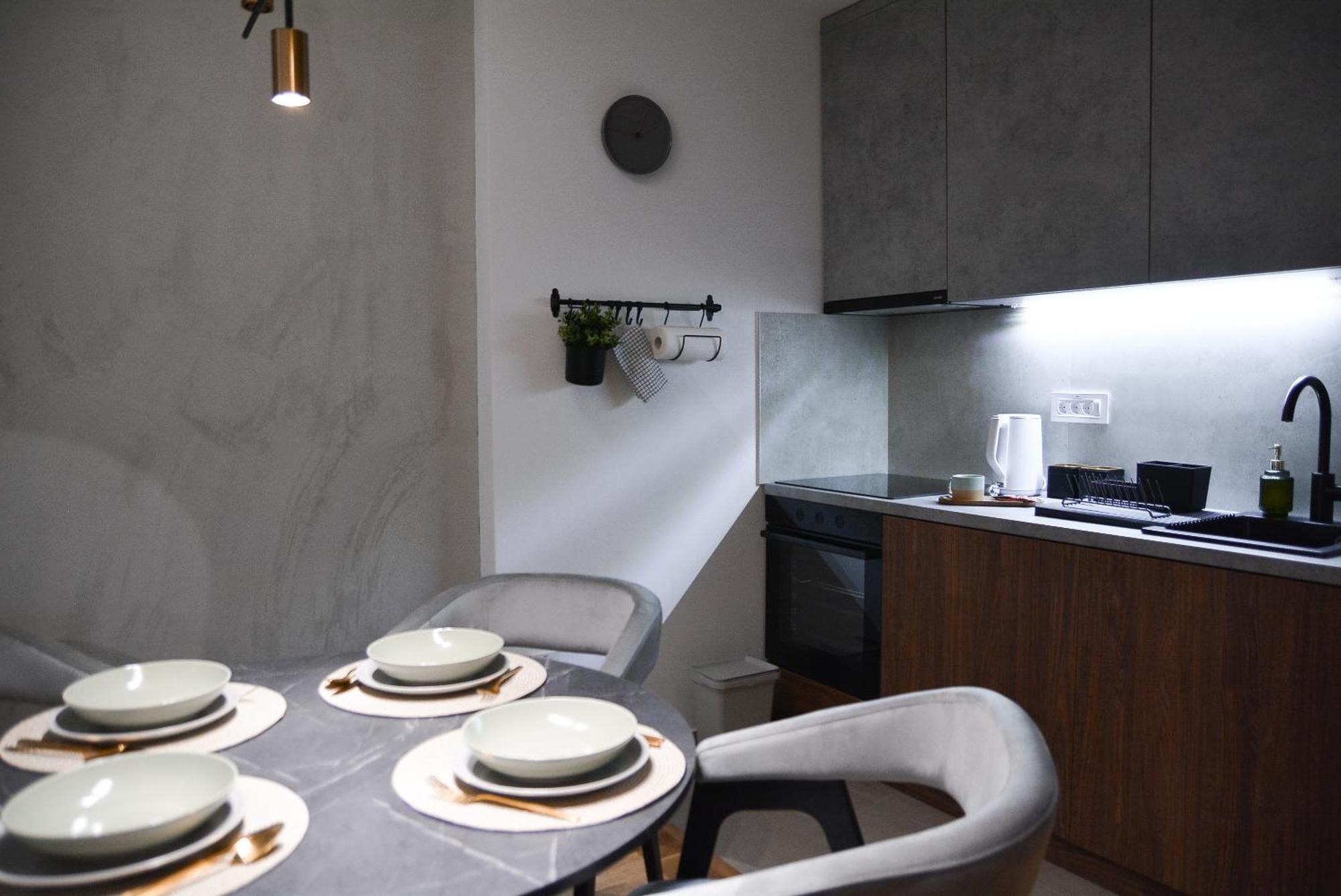 Crown Apartment 3 Subotica Dış mekan fotoğraf